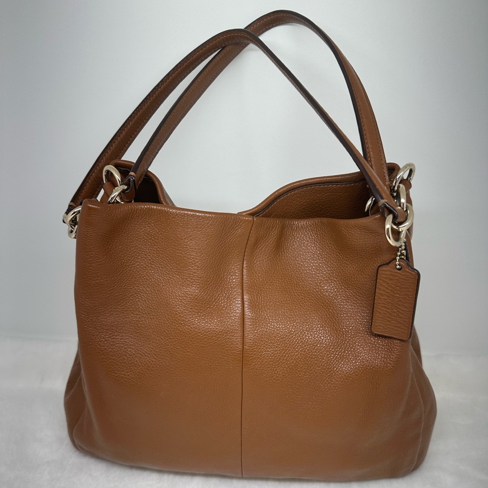 Coach F35723 Phoebe Brown Pebbled leather Large Shoulder Bag Pre-owned.